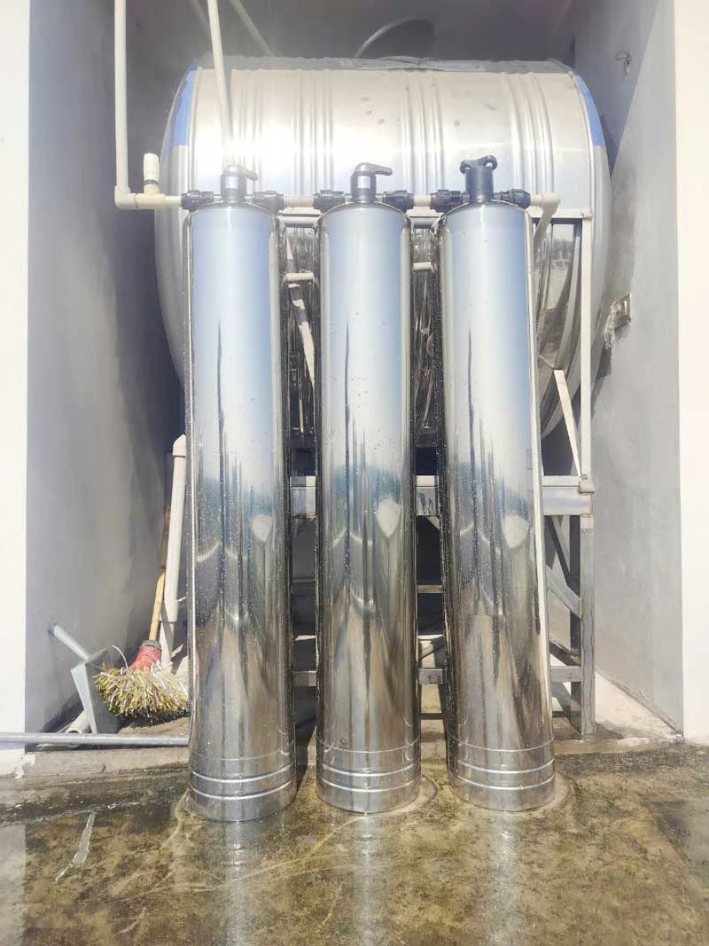 T112 - Bộ lọc nước đầu nguồn loại bỏ kim loại, Clo dư, đá vôi, tạp chất tàn dư,...