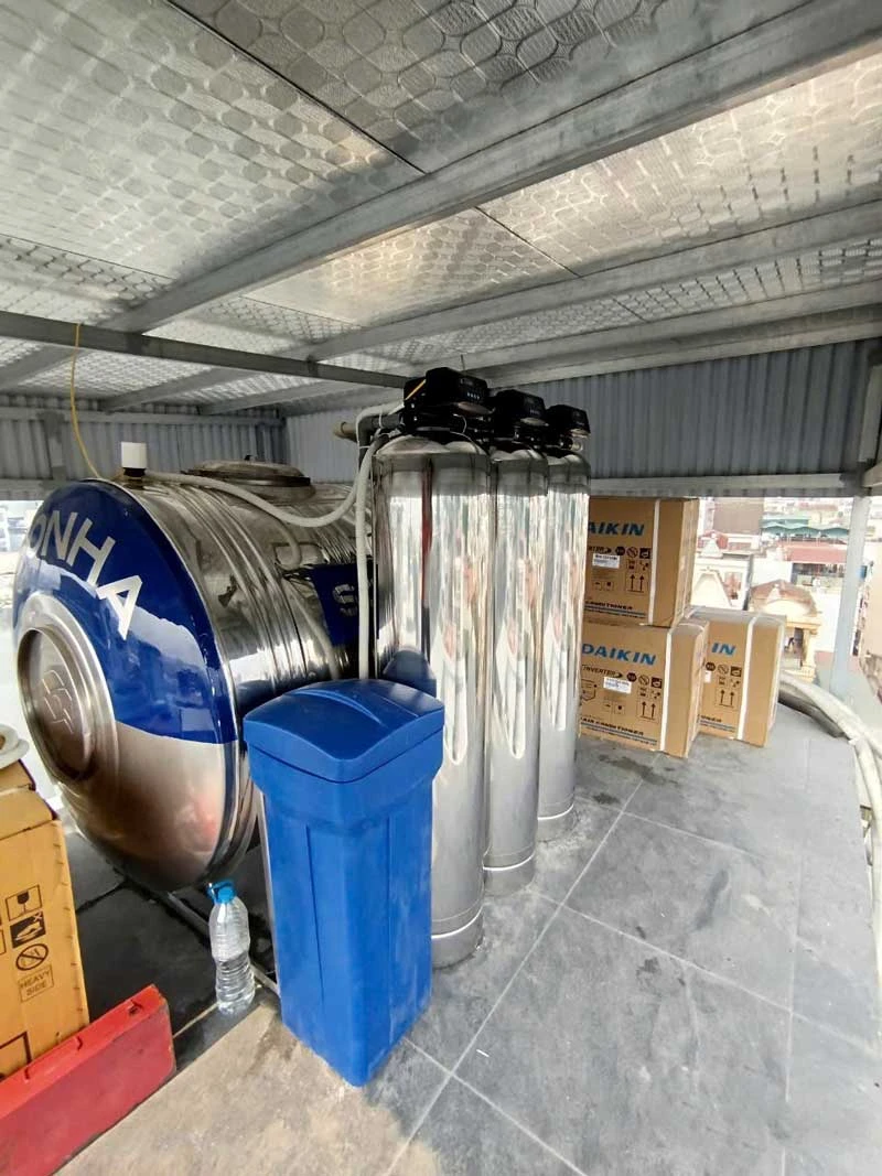 T115 - Bộ lọc nước đầu nguồn xử lý kim loại, đá vôi, khí Clo dư, rong rêu và các hạt bụi mịn,...